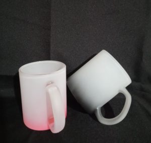 Caneca em vidro jateado 325ml